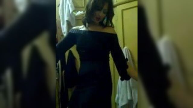 Не обнаженный арабский танец