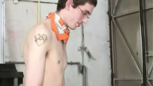 Голландское лицо в очках в очках