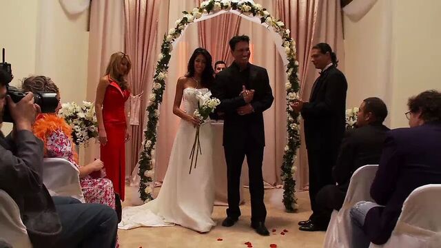 Брюнетка Kayla Carrera - милфа с большой задницей, чтобы трахнуть