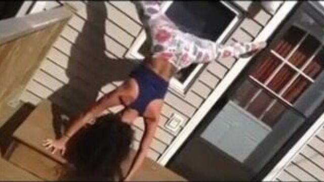 P-поппинг на стойке на руках