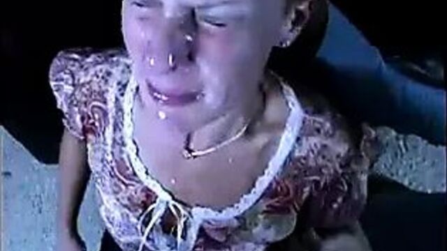 Первый раз нежелательный камшот на лицо