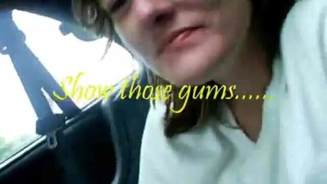 Классическая дрочка жевательной резинкой