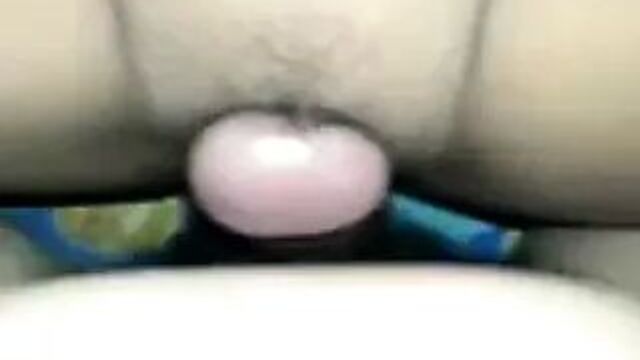 Малайская Rya Di Rumah бойфренд