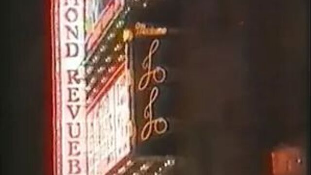 Выведи свои сиськи на Рождество