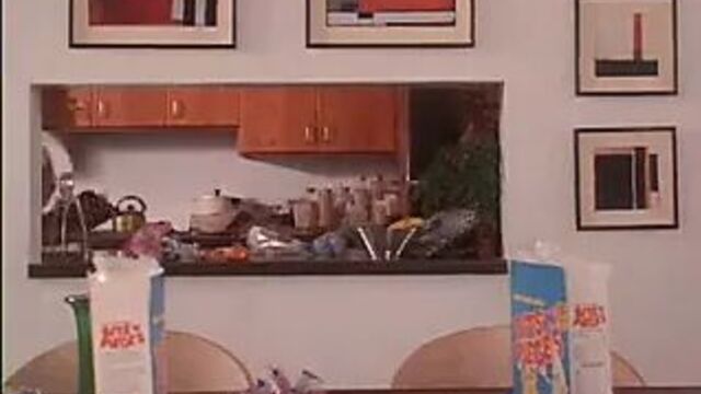 Паренек заполняет киску Kim Cattrall его веревками горячего семени