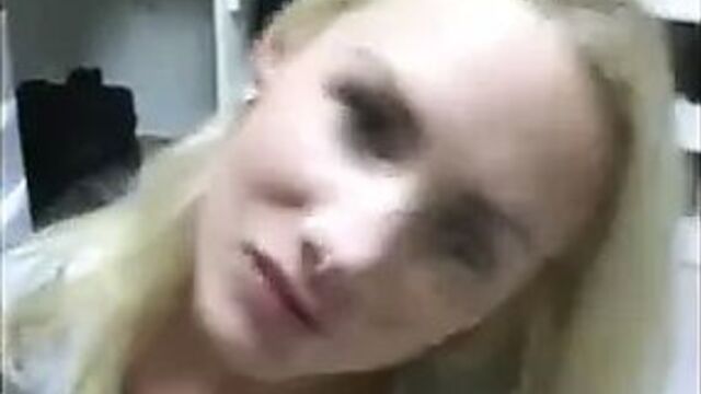 Шаловливая камшот на лицо для шаловливой Allie