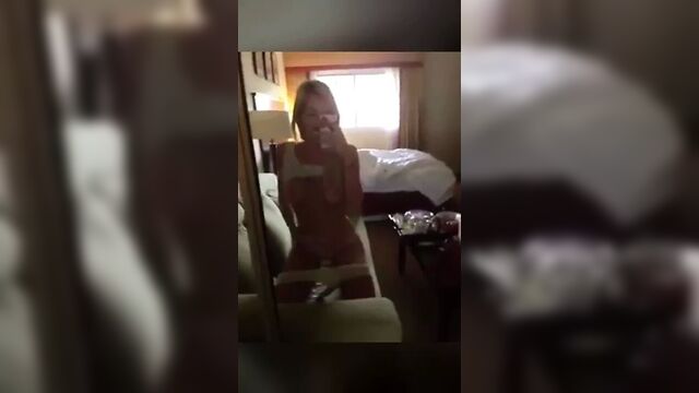 Laura с острова любви