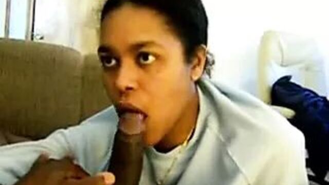 Philly Dyke сосет хуй