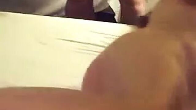 Шлепанье сисек