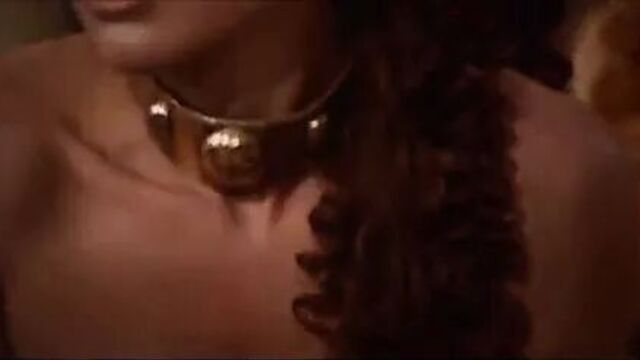 Сцена с Bonnie De Wilson и Caligula