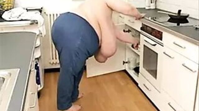 Сиськи миссис Inga - Слон