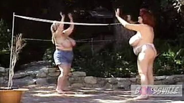 Супер огромная легенда с сиськами Roberta Smallwood в ретро видео