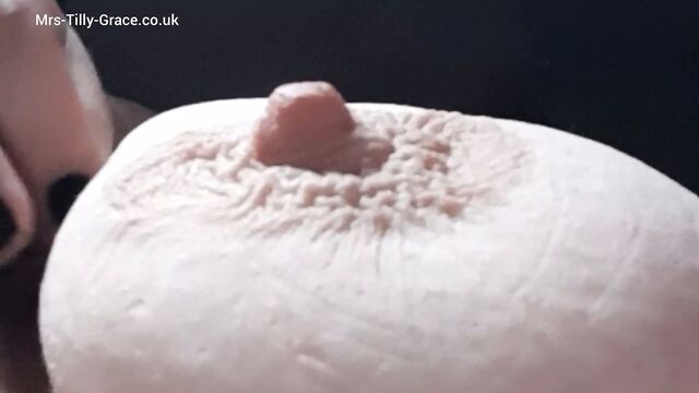 Жесткие чувствительные соски - мне нужно, чтобы ты поиграл со мной