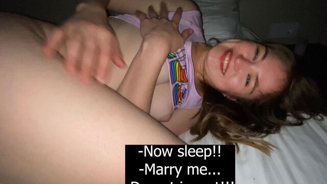 Тихо трахаюсь с моей сводной сестрой