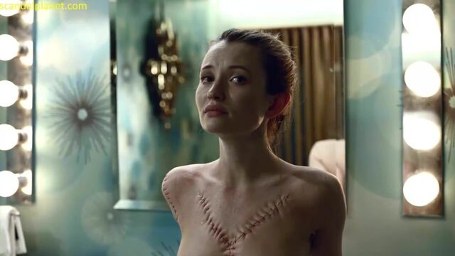 Emily Browning обнаженная сцена в американских богах scandalplanet.com