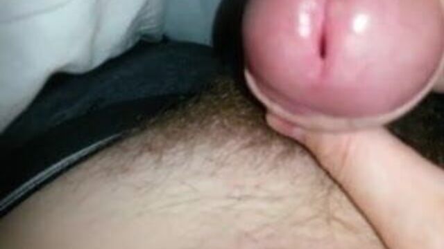 Подлый дрочит, пока миссис рядом со мной