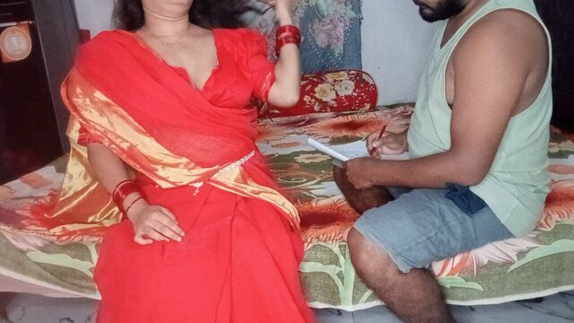 Студент просит учительницу показать сиськи, чтобы он мог рисовать