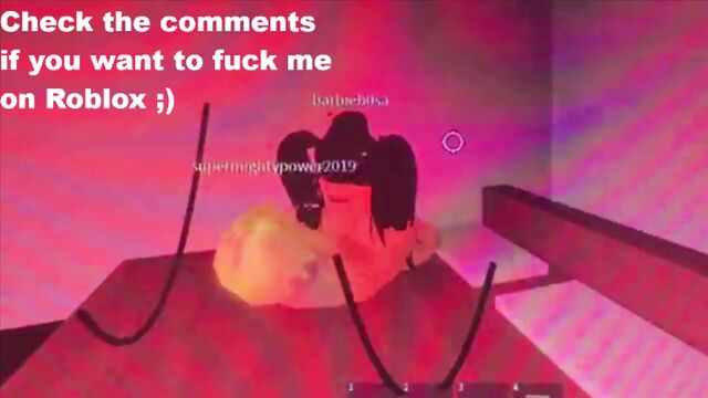 2 стройные трахаются друг с другом в игре Roblox Condo
