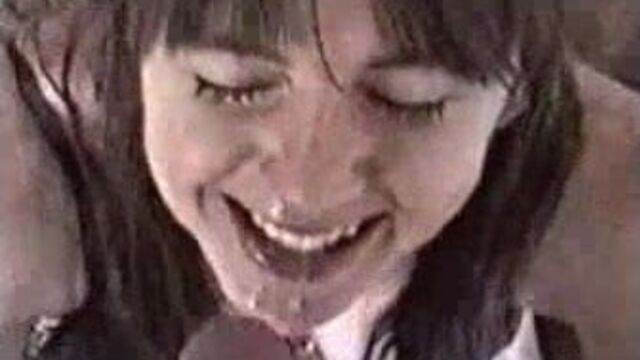 Жена обожает сперму на ее лице в любительском видео - GJ