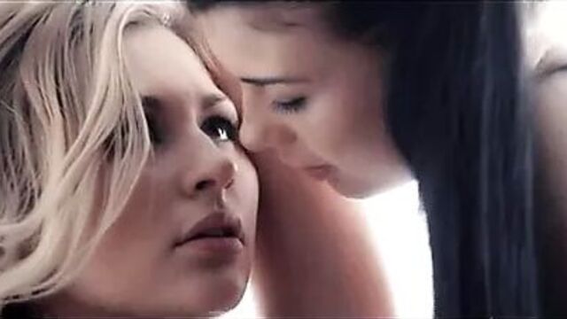 Сексуальное лесбийское доминирование