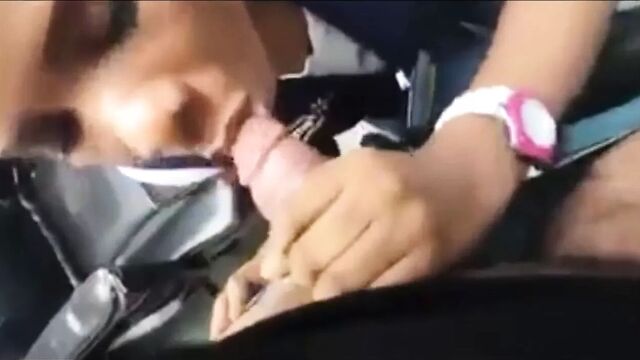 Пуэрториканская работница Walmart делает минет