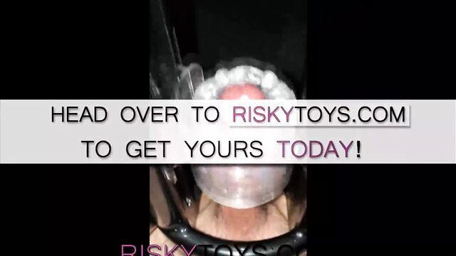 Сводную сестру с завязанными глазами склонили к минету - трах сводного братца