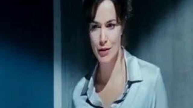 Lucy Brown - первобытная