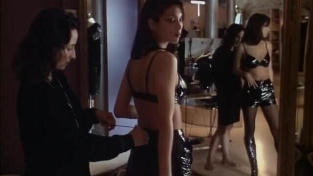 Lexa Doig - 'Пока моя хорошенькая SL33PS'