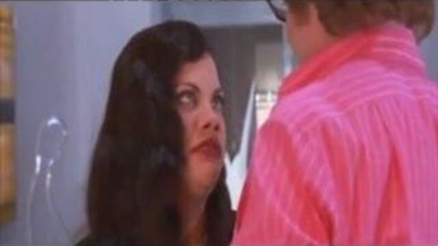 Kristen Johnston в роли Ivana Humpalot в Austin Powers