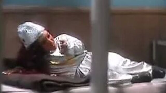 Bridget - карлик - минет в тюрьме!