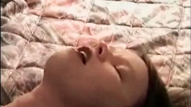 Cuckold Archive тугую киску молодой жены растягивает большой черный член