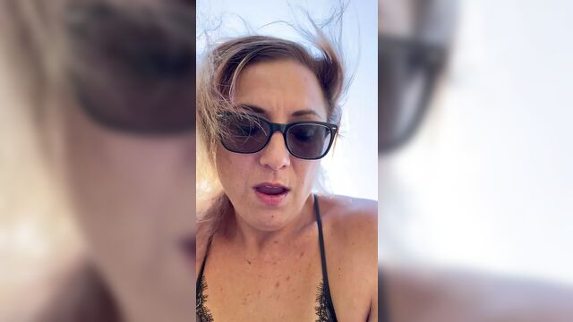 Отсос и скачка на незнакомце на улице