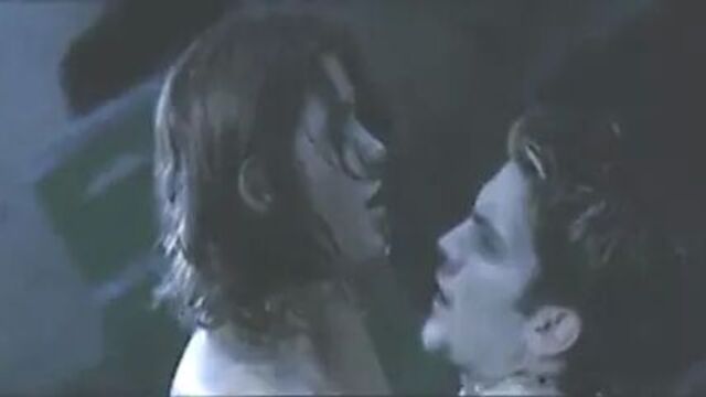 Kate Уолш, сцена секса