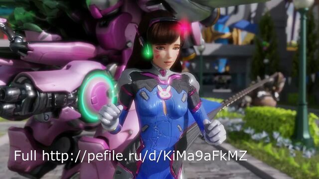 D.va скинула одежду