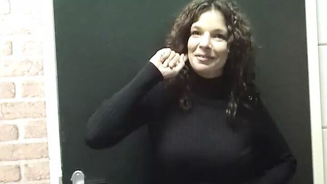 Net69 - голландскую брюнетку с возбужденными завитками трахнули в задницу