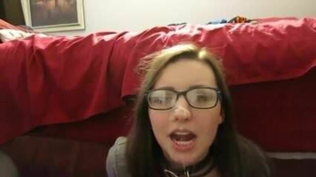 Покорная камшот на лицо