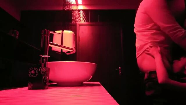 В ванной клуба