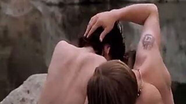 Lara Flynn Boyle - Threesome