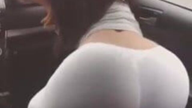 Kathy Ferreiro - развлекается с другом