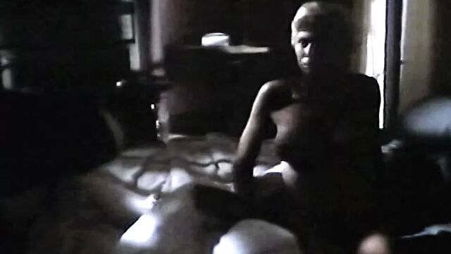 Kelly McGillis - охотник за кошками