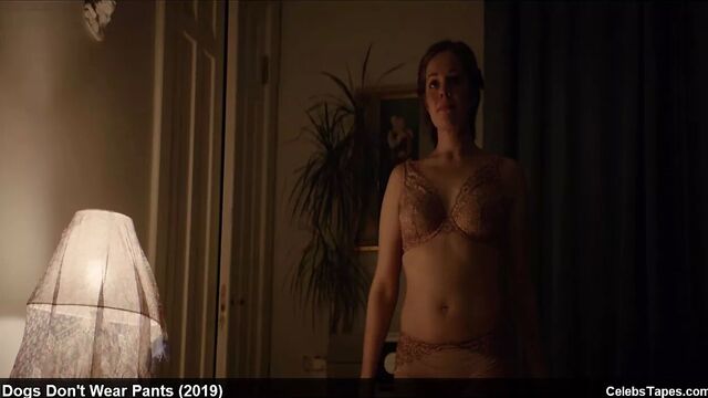 Ester Geislerova и Krista Kosonen - обнаженная и горячая доминация