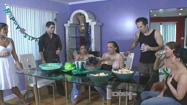 Одетые женщины, зона Святого Патрика