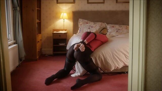 Черные связанные колготки