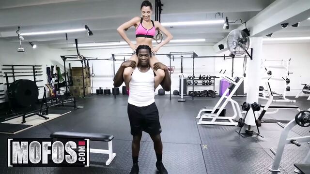 Dot Break Me - Louie Smalls Hime Marie - Bodyweight Workout