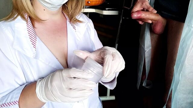 Suddenly came on the nurse while taking the sperm analysis