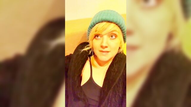 Evanna Lynch - моментальные сиськи, упс