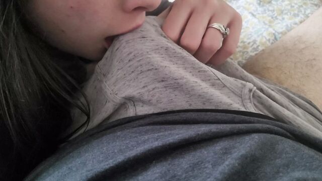 Сперма в боксерах после сексуальной дрочки