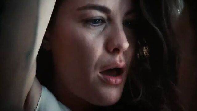 Обнаженная сцена с Liv Tyler