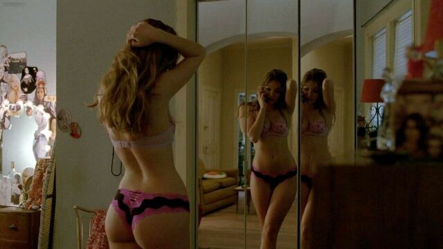 Lili Simmons - обнаженная и секс