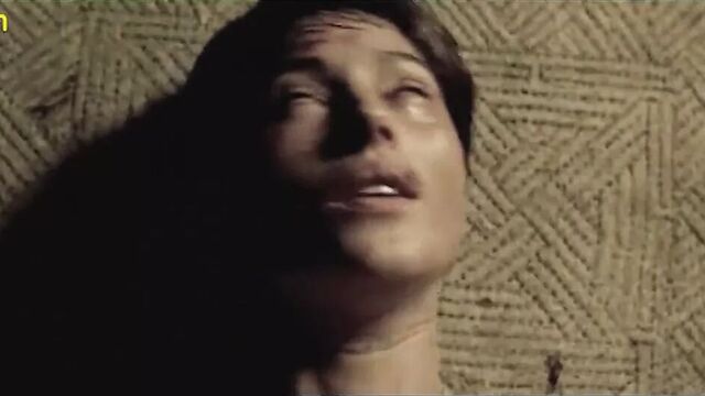 Обнаженные сиськи и киска Monica Bellucci в Le Concile De Pierre